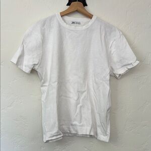 Zara White Short Sleeve Tee Clean Design